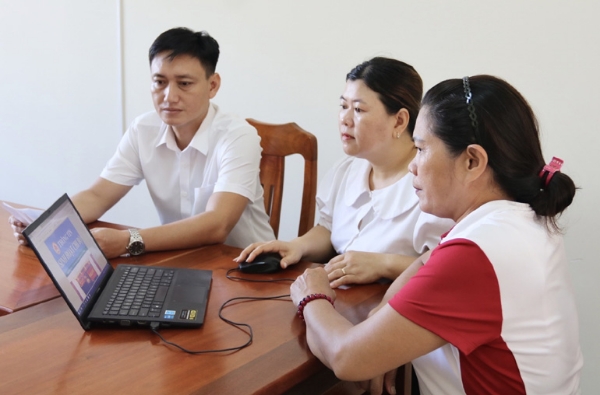 Hiển thị chi tiết cho Phát huy hiệu quả việc sử dụng thông tin sinh hoạt chi bộ Hình ảnh cho bài viết Phát huy hiệu quả việc sử dụng thông tin sinh hoạt chi bộ