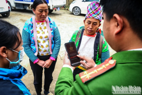 Hiển thị chi tiết cho Phát huy vai trò của lực lượng tham gia bảo vệ an ninh, trật tự ở cơ sở Hình ảnh cho bài viết Phát huy vai trò của lực lượng tham gia bảo vệ an ninh, trật tự ở cơ sở