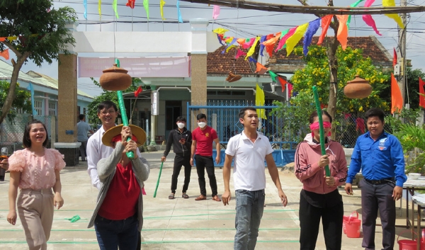 Hiển thị chi tiết cho Đại đoàn kết toàn dân tộc là động lực lớn trong sự nghiệp xây dựng và phát triển đất nước Hình ảnh cho bài viết Đại đoàn kết toàn dân tộc là động lực lớn trong sự nghiệp xây dựng và phát triển đất nước