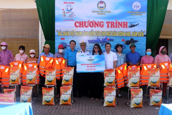 Hiển thị chi tiết cho Điểm tựa cho ngư dân vươn khơi, bám biển Hình ảnh cho bài viết Điểm tựa cho ngư dân vươn khơi, bám biển