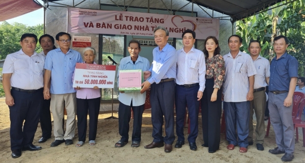 Hiển thị chi tiết cho Ban Tuyên giáo Tỉnh uỷ trao Nhà tình nghĩa cho 2 hộ dân ở xã Sơn Hà (huyện Sơn Hoà) Hình ảnh cho bài viết Ban Tuyên giáo Tỉnh uỷ trao Nhà tình nghĩa cho 2 hộ dân ở xã Sơn Hà (huyện Sơn Hoà)