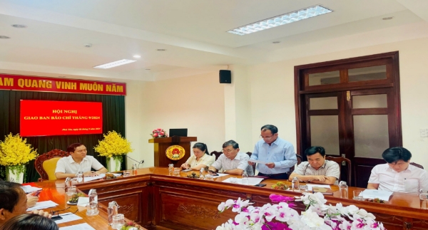 Hiển thị chi tiết cho Tiếp tục đẩy mạnh tuyên truyền về công tác lãnh đạo, chỉ đạo của cấp ủy, chính quyền các cấp Hình ảnh cho bài viết Tiếp tục đẩy mạnh tuyên truyền về công tác lãnh đạo, chỉ đạo của cấp ủy, chính quyền các cấp