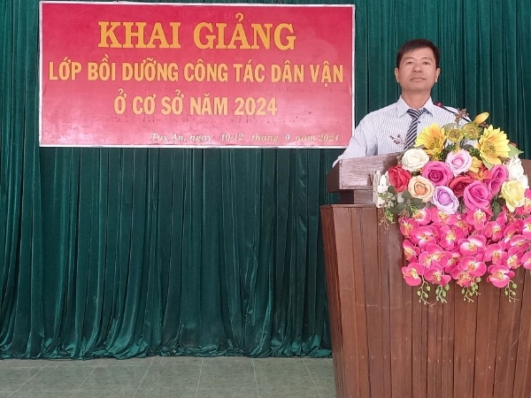 Hiển thị chi tiết cho Ban Dân vận Huyện uỷ Tuy An: Khai giảng lớp Bồi dưỡng công tác Dân vận cơ sở năm 2024 Hình ảnh cho bài viết Ban Dân vận Huyện uỷ Tuy An: Khai giảng lớp Bồi dưỡng công tác Dân vận cơ sở năm 2024