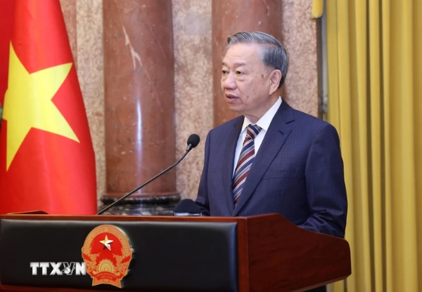 Hiển thị chi tiết cho Bài viết của Tổng Bí thư, Chủ tịch nước về đổi mới mạnh mẽ phương thức lãnh đạo Hình ảnh cho bài viết Bài viết của Tổng Bí thư, Chủ tịch nước về đổi mới mạnh mẽ phương thức lãnh đạo