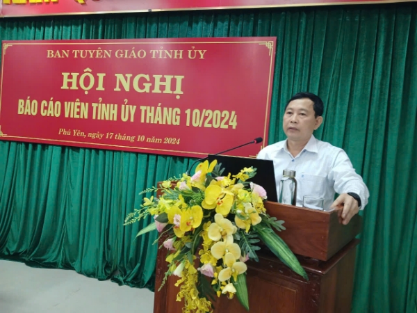 Hình ảnh cho bài viết Ban Tuyên giáo Tỉnh ủy tổ chức Hội nghị Báo cáo viên tháng 10/2024