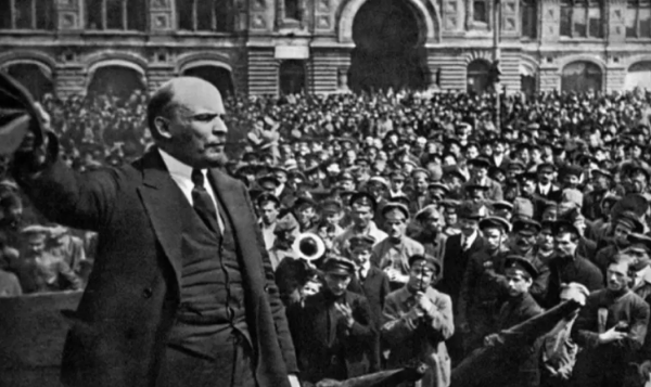 Hiển thị chi tiết cho Vững bước theo con đường của Cách mạng tháng Mười Nga Hình ảnh cho bài viết Vững bước theo con đường của Cách mạng tháng Mười Nga