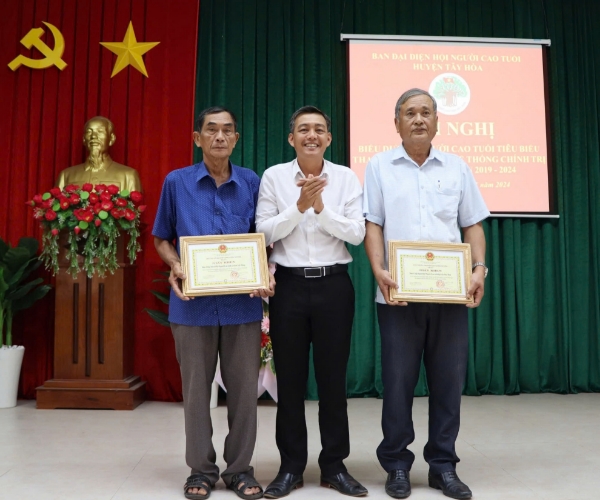 Hình ảnh cho bài viết Tây Hòa: Phát huy vai trò người cao tuổi trong tham gia xây dựng hệ thống chính trị cơ sở