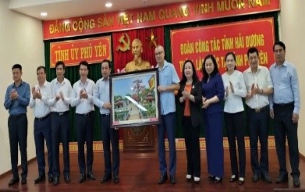 Hình ảnh cho bài viết Đoàn Công tác tỉnh Hải Dương thăm, làm việc tại tỉnh Phú Yên