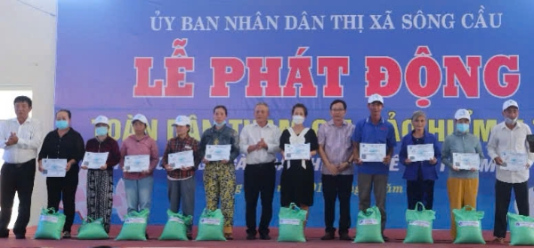 Hình ảnh cho bài viết Tăng cường lãnh đạo, chỉ đạo thực hiện chính sách bảo hiểm xã hội, bảo hiểm y tế, bảo hiểm thất nghiệp trên địa bàn thị xã Sông Cầu