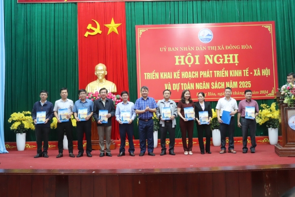 Hình ảnh cho bài viết Đông Hòa: Triển khai kế hoạch phát triển KTXH và dự toán ngân sách nhà nước năm 2025