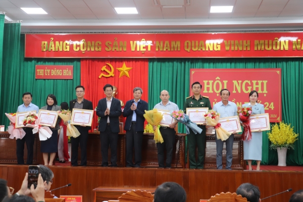 Hình ảnh cho bài viết Thị ủy Đông Hòa lãnh đạo, chỉ đạo hoàn thành 12/14 chỉ tiêu đạt và vượt kế hoạch