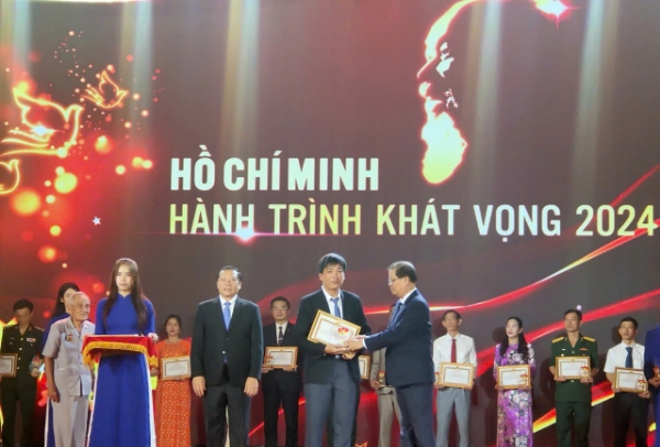 Hiển thị chi tiết cho Lan tỏa việc học tập và làm theo tư tưởng, tấm gương, đạo đức Hồ Chí Minh  qua các gương điển hình Hình ảnh cho bài viết Lan tỏa việc học tập và làm theo tư tưởng, tấm gương, đạo đức Hồ Chí Minh  qua các gương điển hình