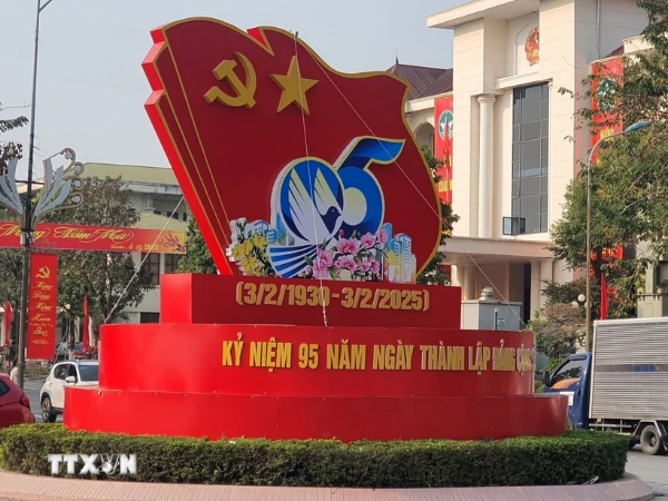 Hình ảnh cho bài viết Đảng Cộng sản Việt Nam đã xây dựng nên đất nước tươi đẹp ngày nay