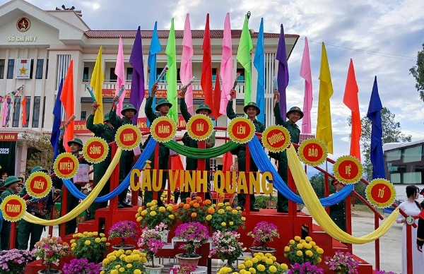 Hình ảnh cho bài viết Thanh niên Phú Yên hăng hái lên đường nhập ngũ