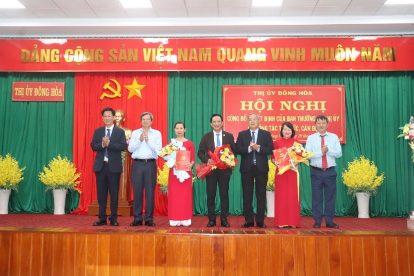 Hình ảnh cho bài viết Đông Hòa: Hợp nhất Ban Tuyên giáo Thị ủy và Ban Dân vận Thị ủy