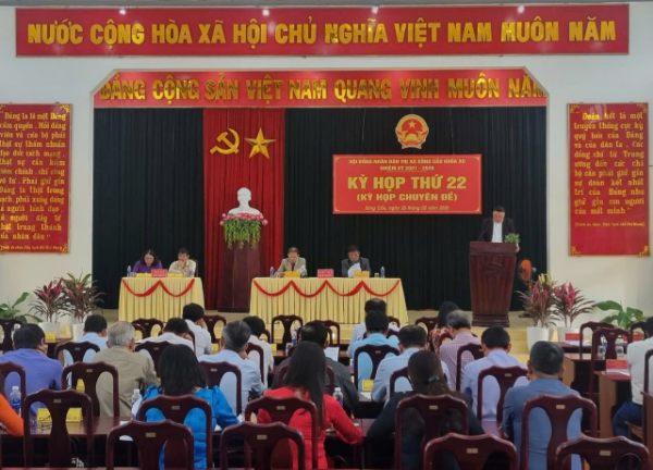 Hình ảnh cho bài viết HĐND thị xã Sông Cầu tổ chức kỳ họp chuyên đề về sắp xếp, tổ chức bộ máy các cơ quan chuyên môn thuộc UBND thị xã