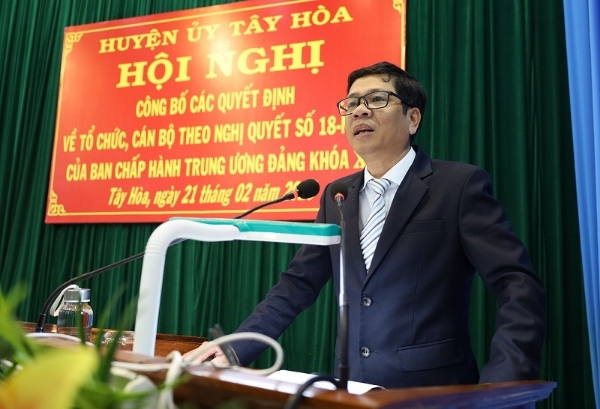 Hình ảnh cho bài viết Tây Hòa: Công bố các quyết định về tổ chức, cán bộ theo Nghị quyết số 18-NQ/TW 