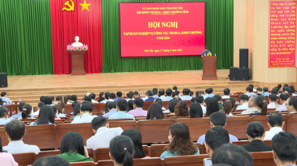 Hình ảnh cho bài viết Tăng cường sự lãnh đạo của Đảng đối với công tác thi đua, khen thưởng trong tình hình mới