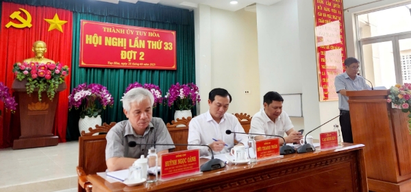 Hình ảnh cho bài viết Hội nghị BCH Đảng bộ thành phố Tuy Hòa lần thứ 33