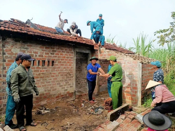 Hình ảnh cho bài viết Phú Yên quyết tâm sớm hoàn thành Chương trình xóa nhà tạm,  nhà dột nát và hỗ trợ gia đình người có công gặp khó khăn về nhà ở  trên địa bàn tỉnh
