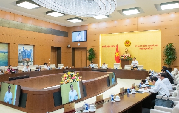 Hình ảnh cho bài viết Ủy ban Thường vụ Quốc hội: Cho ý kiến dự thảo Nghị quyết của Quốc hội về chính sách miễn, hỗ trợ học phí cho học sinh