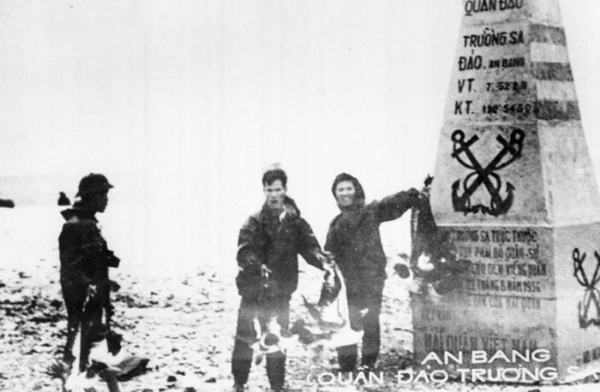 Hình ảnh cho bài viết Giải phóng Trường Sa trong mùa Xuân đại thắng-Bài 3: Cờ giải phóng trên đảo quê hương (tiếp theo và hết)