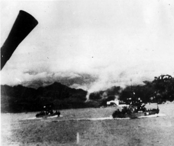 Hình ảnh cho bài viết 70 NĂM HÀNH TRÌNH GIỮ BIỂN CỦA HẢI QUÂN NHÂN DÂN VIỆT NAM ANH HÙNG - Kỳ 2: Quân chủng Hải quân chiến đấu và xây dựng, trưởng thành trong kháng chiến chống Mỹ, cứu nước (1964 - 1975)