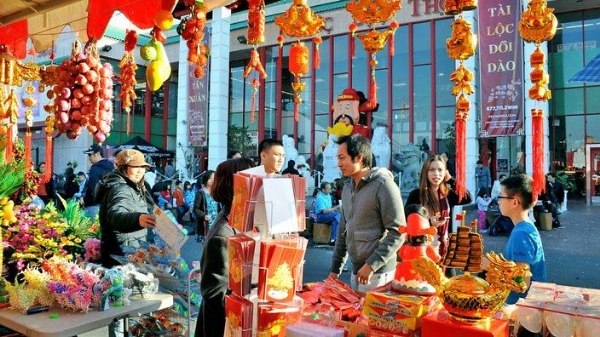 Hình ảnh cho bài viết 50 NĂM, NGHĨ VỀ “NGÓN VẮN, NGÓN DÀI” TRONG MỘT BÀN TAY: II - NHỚ LỜI BÁC DẠY “KHOAN HỒNG ĐẠI ĐỘ”