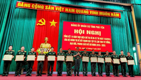 Hiển thị chi tiết cho Bộ CHQS tỉnh tổng kết 10 năm thực hiện Chỉ thị số 05-CT/TW Hình ảnh cho bài viết Bộ CHQS tỉnh tổng kết 10 năm thực hiện Chỉ thị số 05-CT/TW