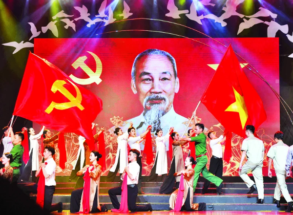 Hình ảnh cho bài viết TƯ TƯỞNG HỒ CHÍ MINH - NGỌN LỬA SOI ĐƯỜNG: MỘT HIỆN TƯỢNG VĂN HÓA CAO ĐẸP VÀ ĐỘC ĐÁO