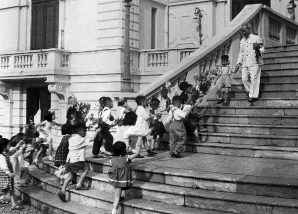 Hình ảnh cho bài viết Những dấu ấn và bài học từ những ngày sinh nhật của Bác Hồ