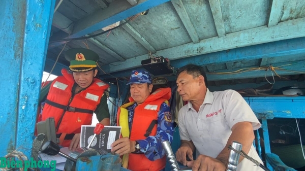 Hiển thị chi tiết cho Hành trình giữ biển, bảo vệ ngư trường truyền thống Hình ảnh cho bài viết Hành trình giữ biển, bảo vệ ngư trường truyền thống