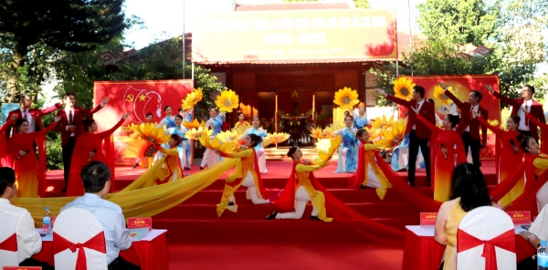 Hiển thị chi tiết cho DI SẢN TƯ TƯỞNG, ĐẠO ĐỨC, PHONG CÁCH HỒ CHÍ MINH - TÀI SẢN VÔ GIA CỦA DÂN TỘC VIỆT NAM  Hình ảnh cho bài viết DI SẢN TƯ TƯỞNG, ĐẠO ĐỨC, PHONG CÁCH HỒ CHÍ MINH - TÀI SẢN VÔ GIA CỦA DÂN TỘC VIỆT NAM