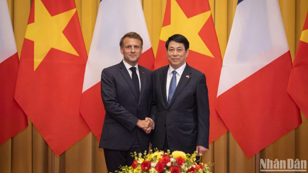 Hình ảnh cho bài viết Chủ tịch nước Lương Cường hội đàm với Tổng thống Pháp Emmanuel Macron