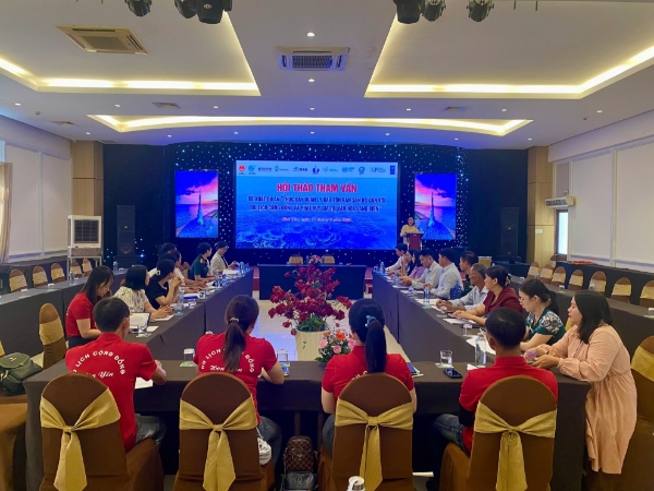 Hiển thị chi tiết cho Phú Yên triển khai dự án bảo tồn rạn san hô Hòn Yến gắn với du lịch cộng đồng và phát huy văn hóa làng biển Hình ảnh cho bài viết Phú Yên triển khai dự án bảo tồn rạn san hô Hòn Yến gắn với du lịch cộng đồng và phát huy văn hóa làng biển